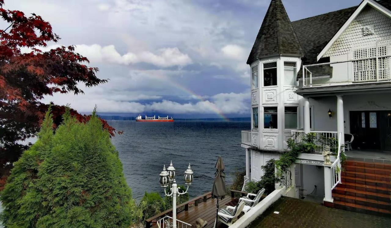 Walkon Waterfront Castle Cove Inn Chemainus Eksteriør bilde