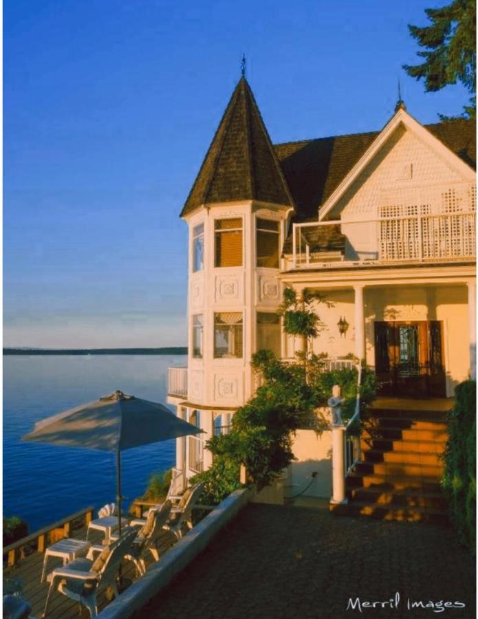 Walkon Waterfront Castle Cove Inn Chemainus Eksteriør bilde
